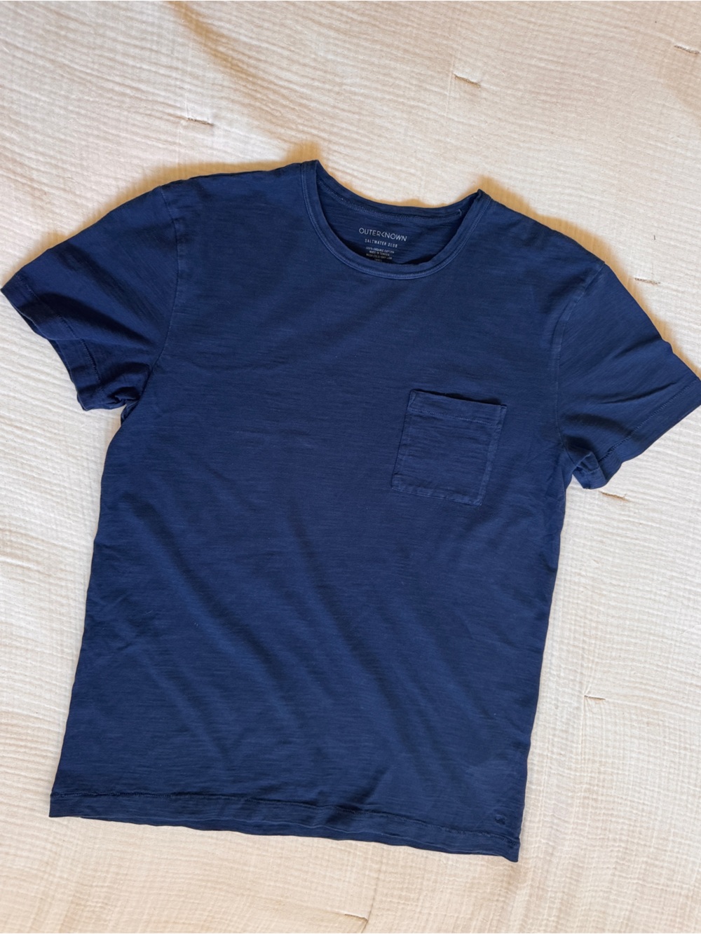 Used great condition outerknown organic cotton navy pocket tshirt men’s small